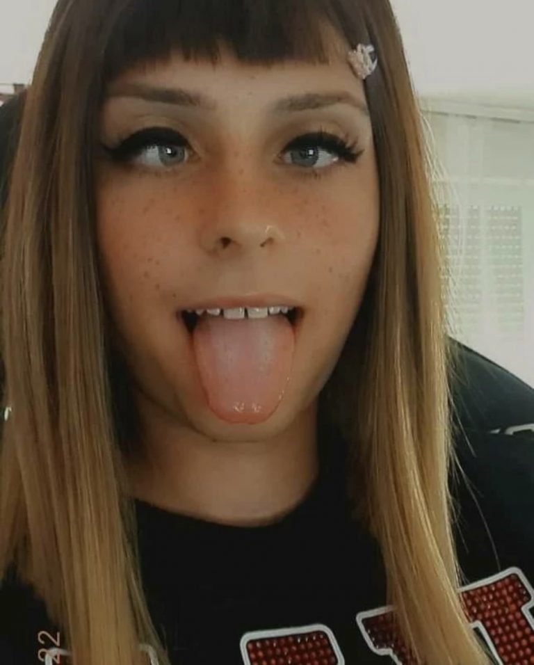 Little ahegao face pic before sleep