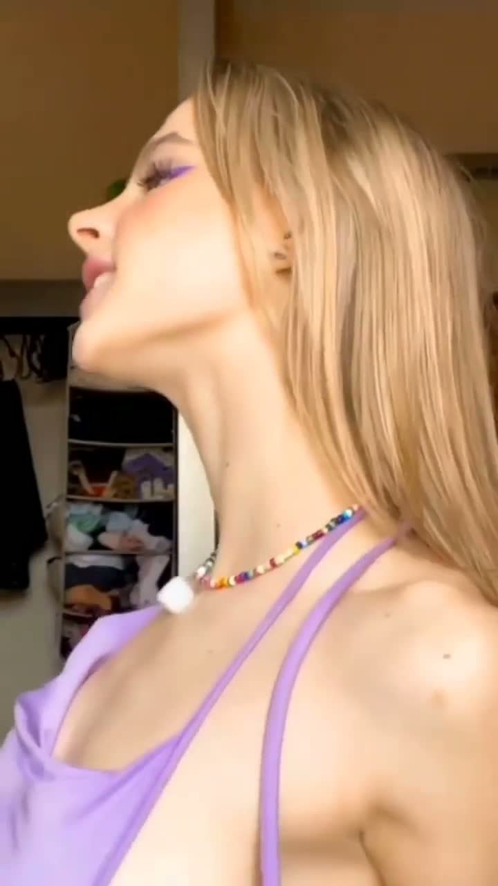 Horny babe show her pretty face squinting