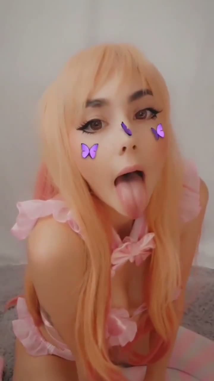 Petite teen flowery ahegao face