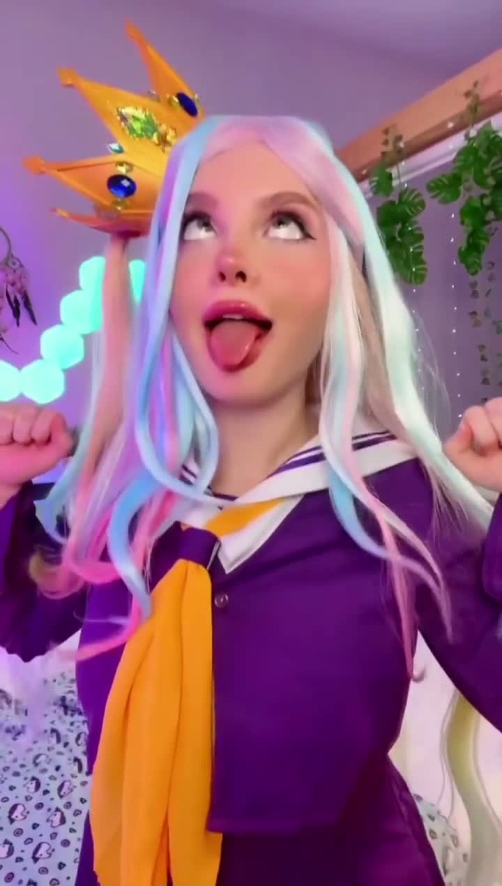 Sweet cosplayer