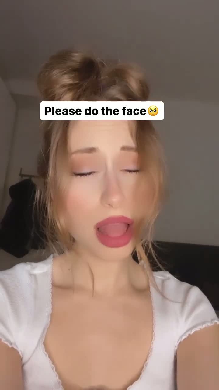Ahegao queen