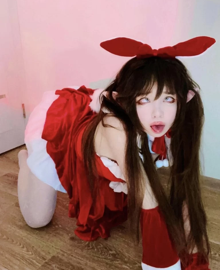 Ahegao Dancing on Joyful Beats