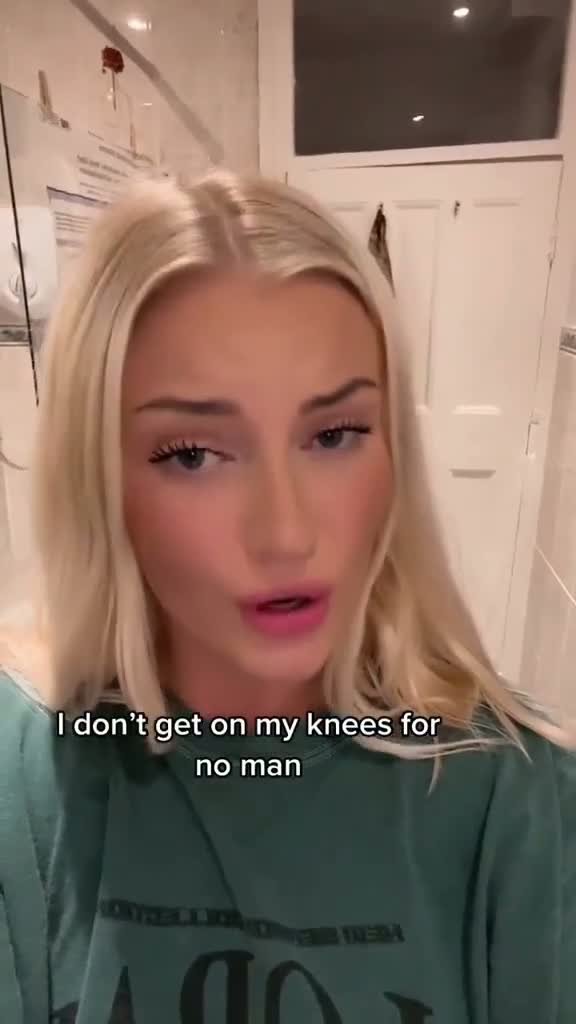 Any Fortnite players here? 😏