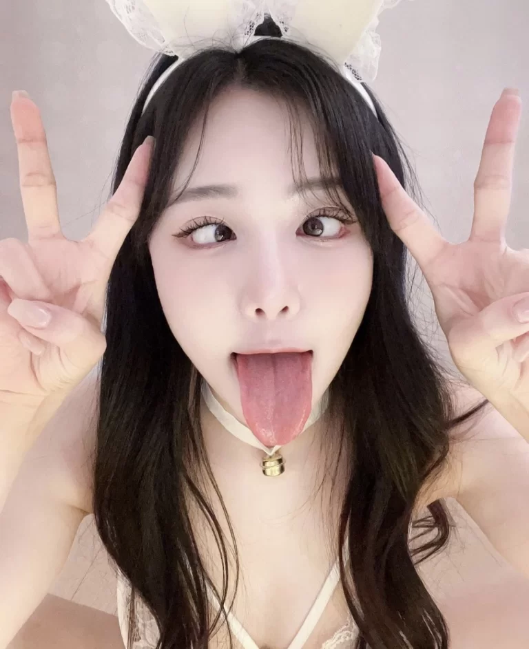 明るい瞳の窓