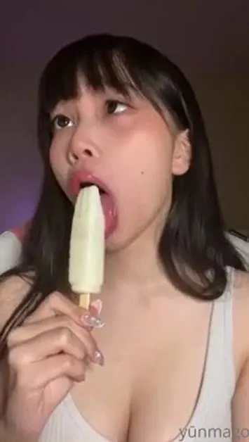 Food ahegao with ice cream blowjob