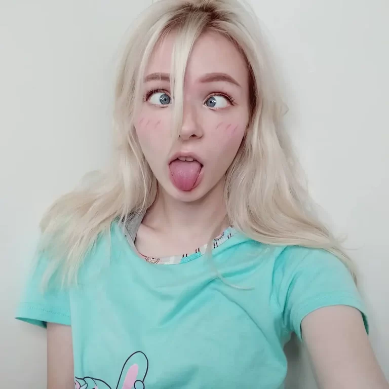 Prominent Pucker, Pure Poetry