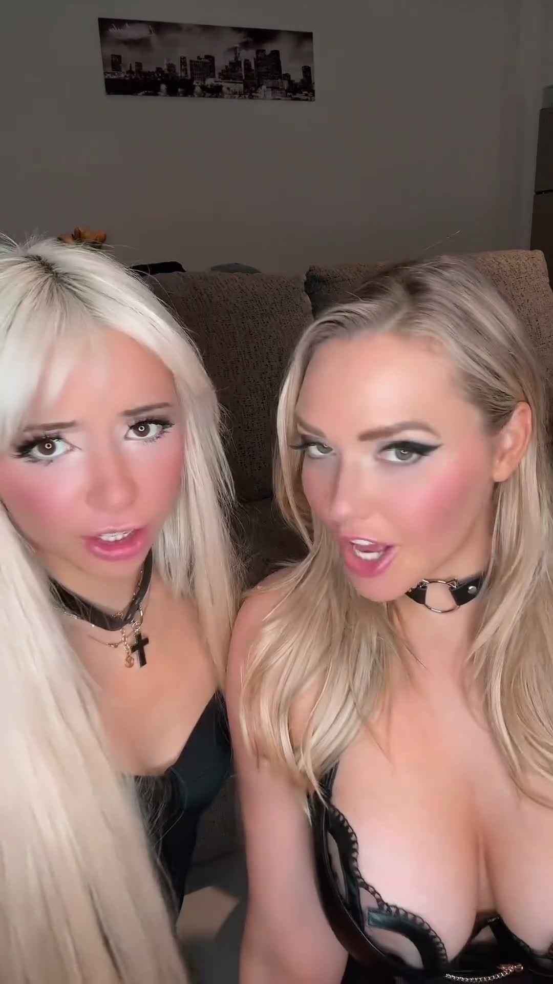 Two Chicks Ahegao