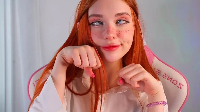 Redhead Kitty Need Daddy