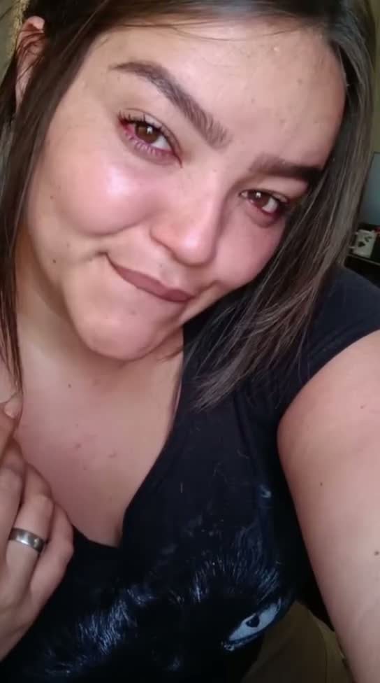Young Mom Trying Ahegao Pignose