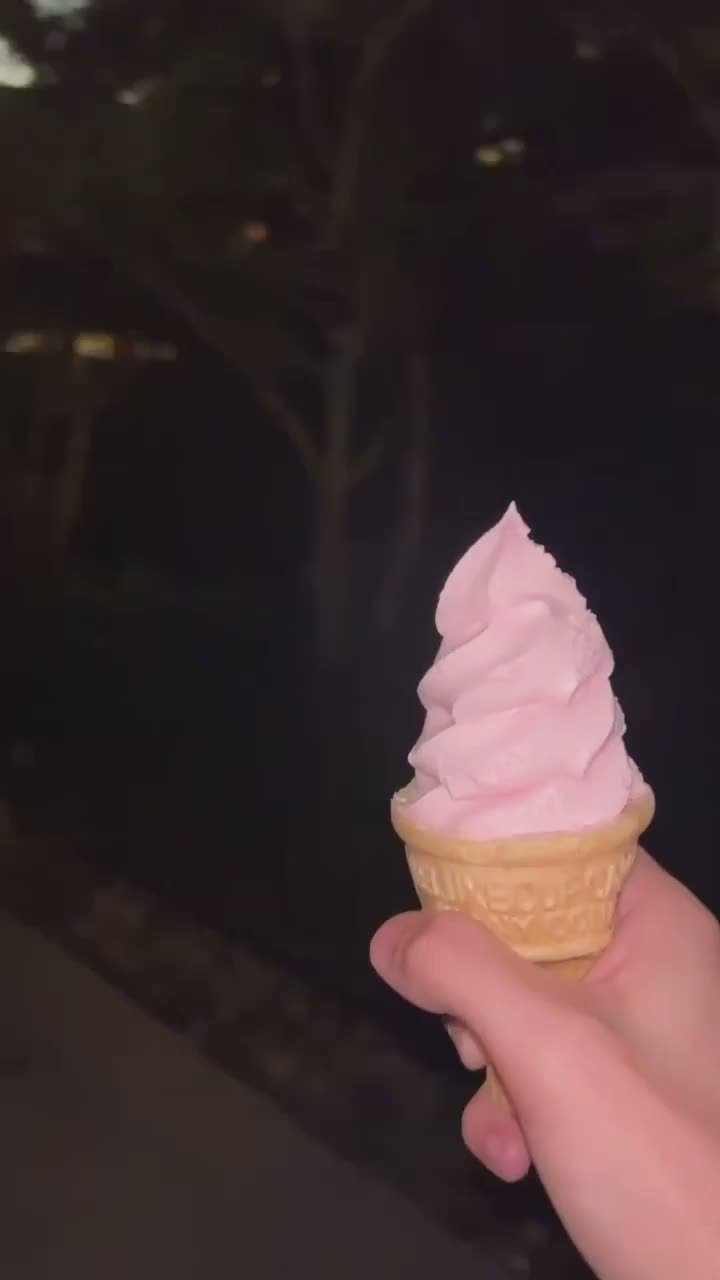 Ice cream deepthroat