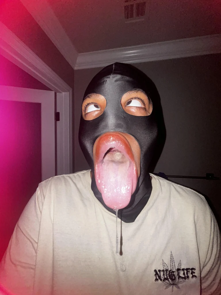 Gargantuan Mouth Drooling Porn